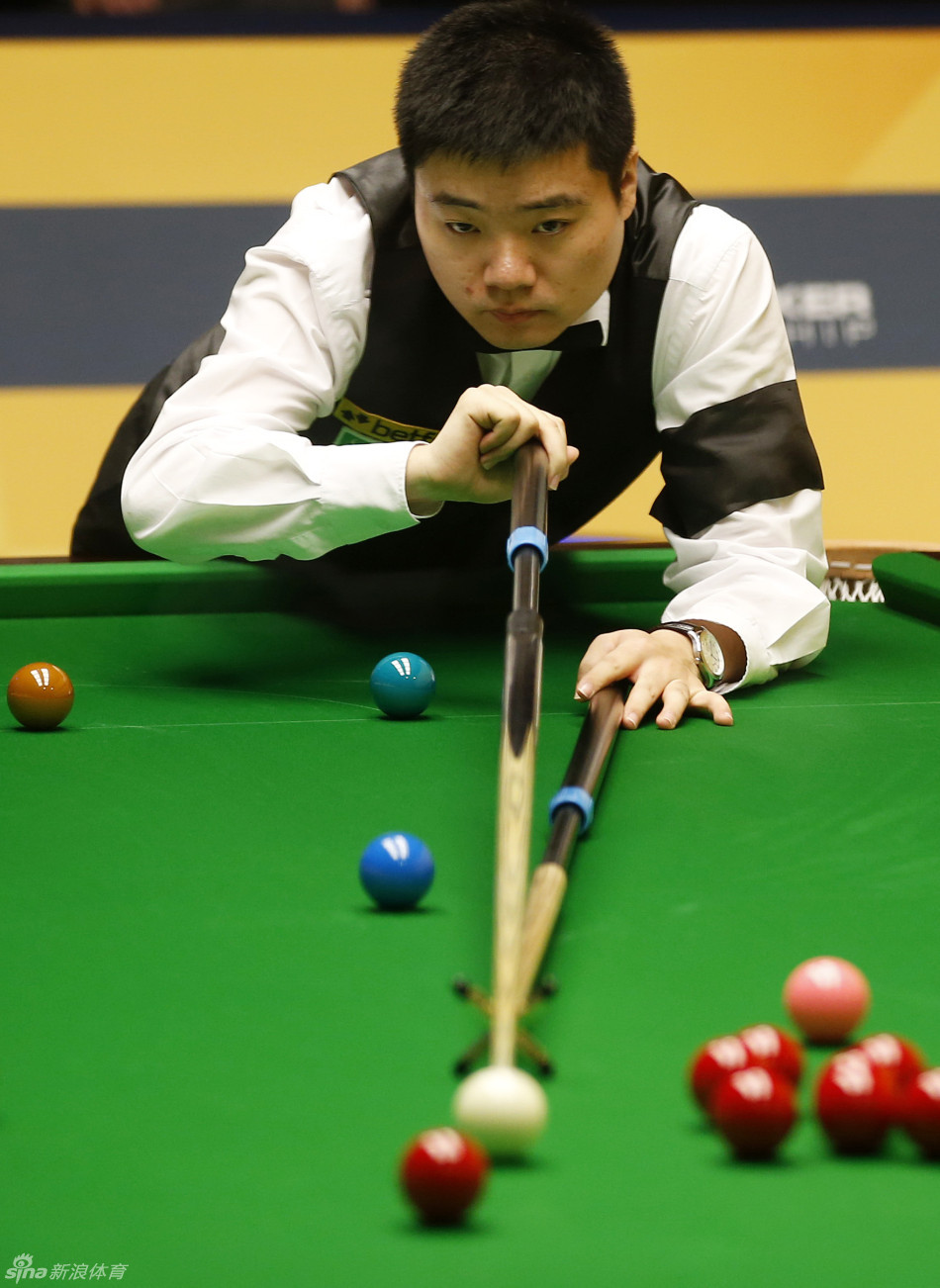 他们持续向 他们持续向