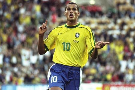 年轻天才恩 年轻天才恩